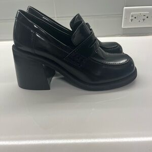 Steve Madden Black Flats Classic Loafers